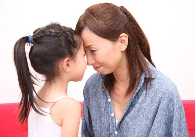 �e�q�o���G�𓡂��u�̉w����ʂ���X�^�W�I�Ŋw�ԂȂ�y�o���G�X�^�W�I�t�@�C�u�z��